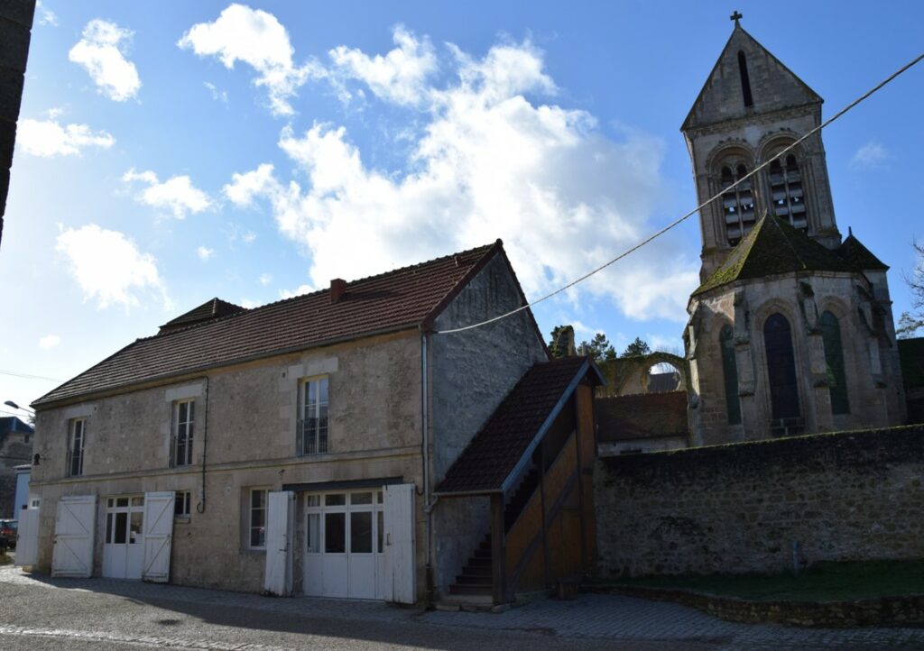 Depuis 2023, accès principal au 3 rue de l'église